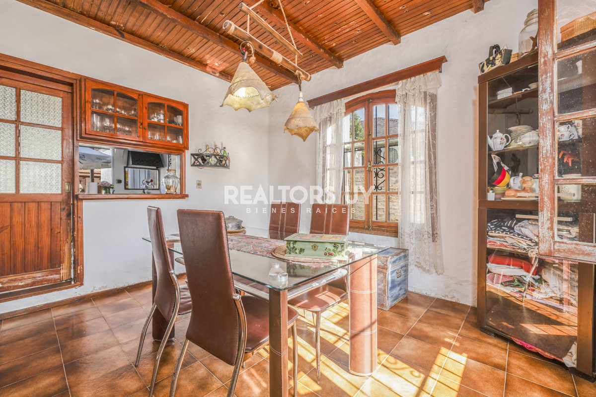 Casa ID.413 - Casa en venta, 5 dormitorios en Punta del este!