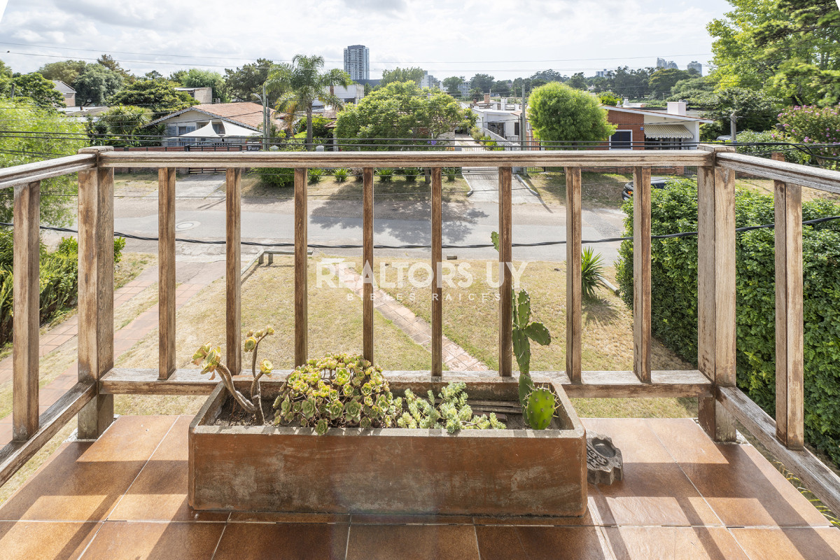 Casa ID.413 - Casa en venta, 5 dormitorios en Punta del este!