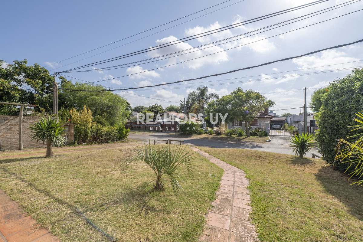 Casa ID.413 - Casa en venta, 5 dormitorios en Punta del este!