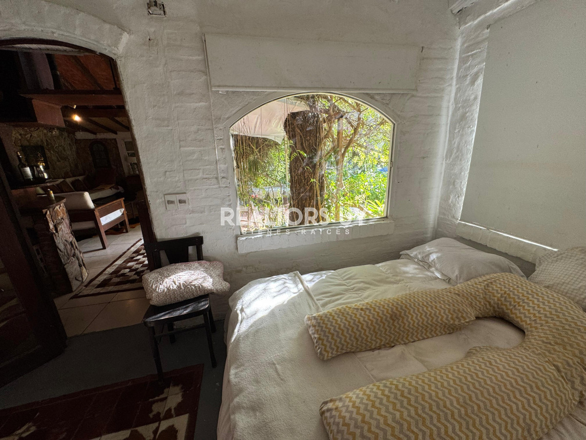 Casa ID.414 - Casa 4 dormitorios en venta y alquiler