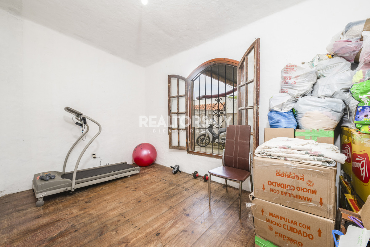 Casa ID.413 - Casa en venta, 5 dormitorios en Punta del este!