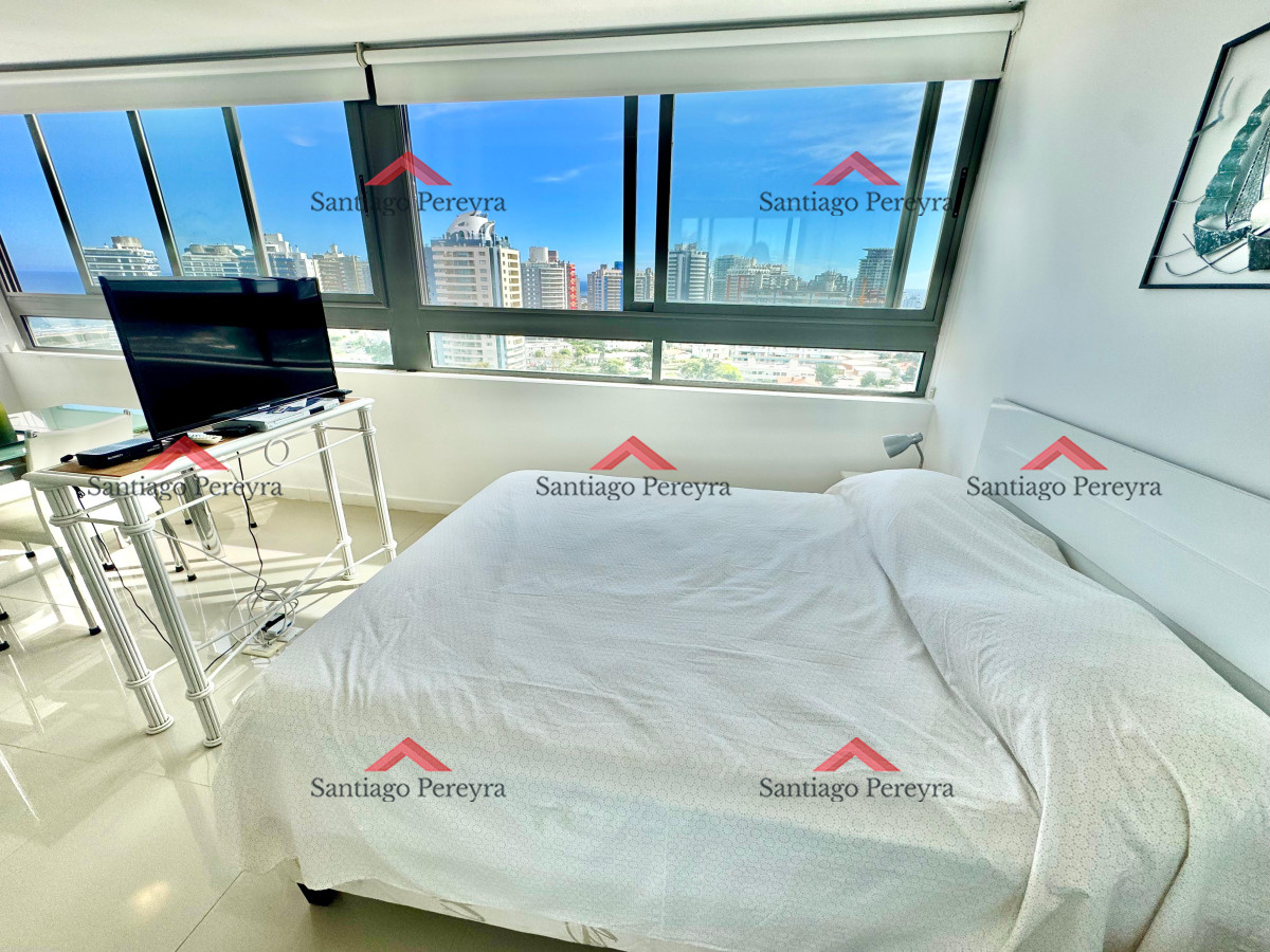 Apartamento ID.16042 - Apartamento en venta a pasos del mar, torre con excelentes servicios