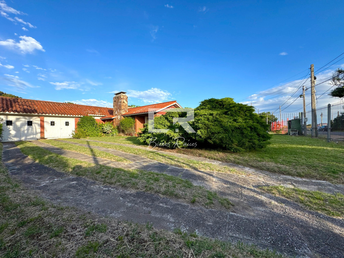 Casa ID.853 - Casa en venta en lagomar a metros del mar