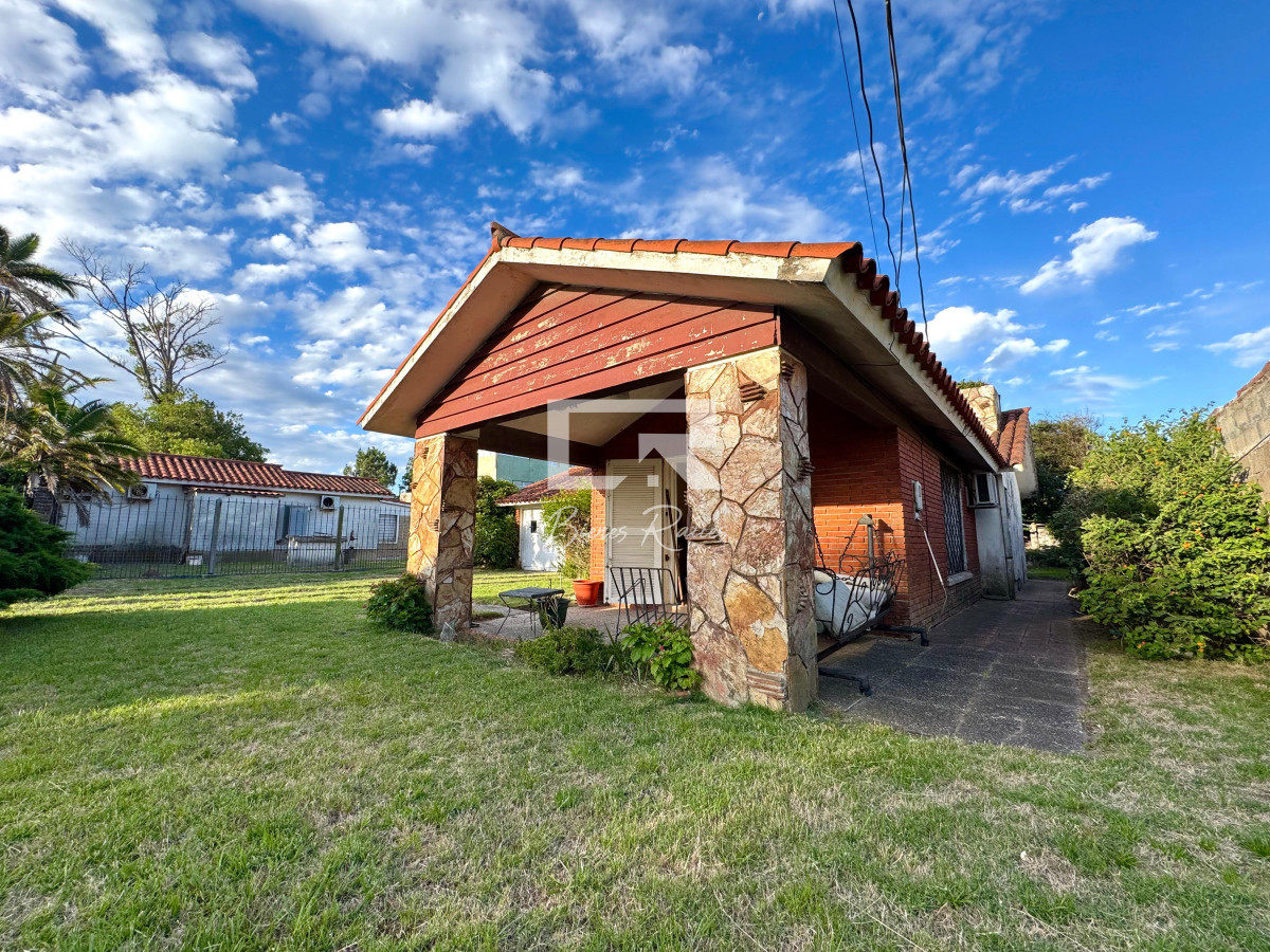 Casa ID.853 - Casa en venta en lagomar a metros del mar