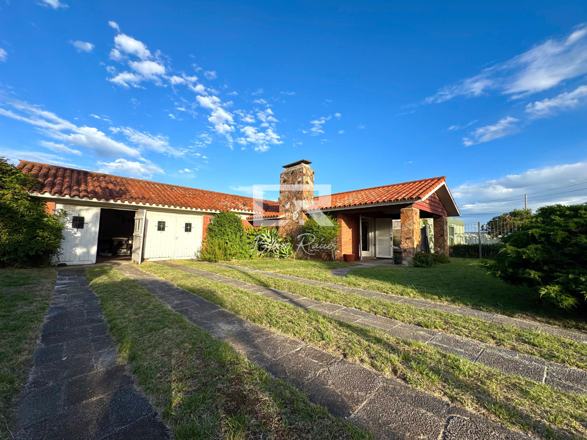 Casa ID.853 - Casa en venta en lagomar a metros del mar