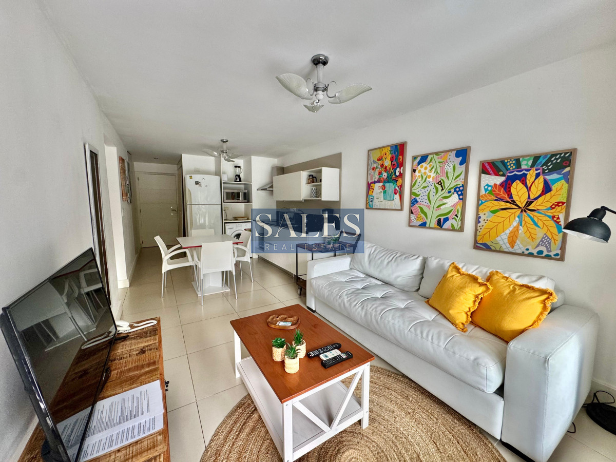 Apartamento ID.1338 - Apartamento en alquiler anual, 1 dormitorio y medio con parrillero propio
