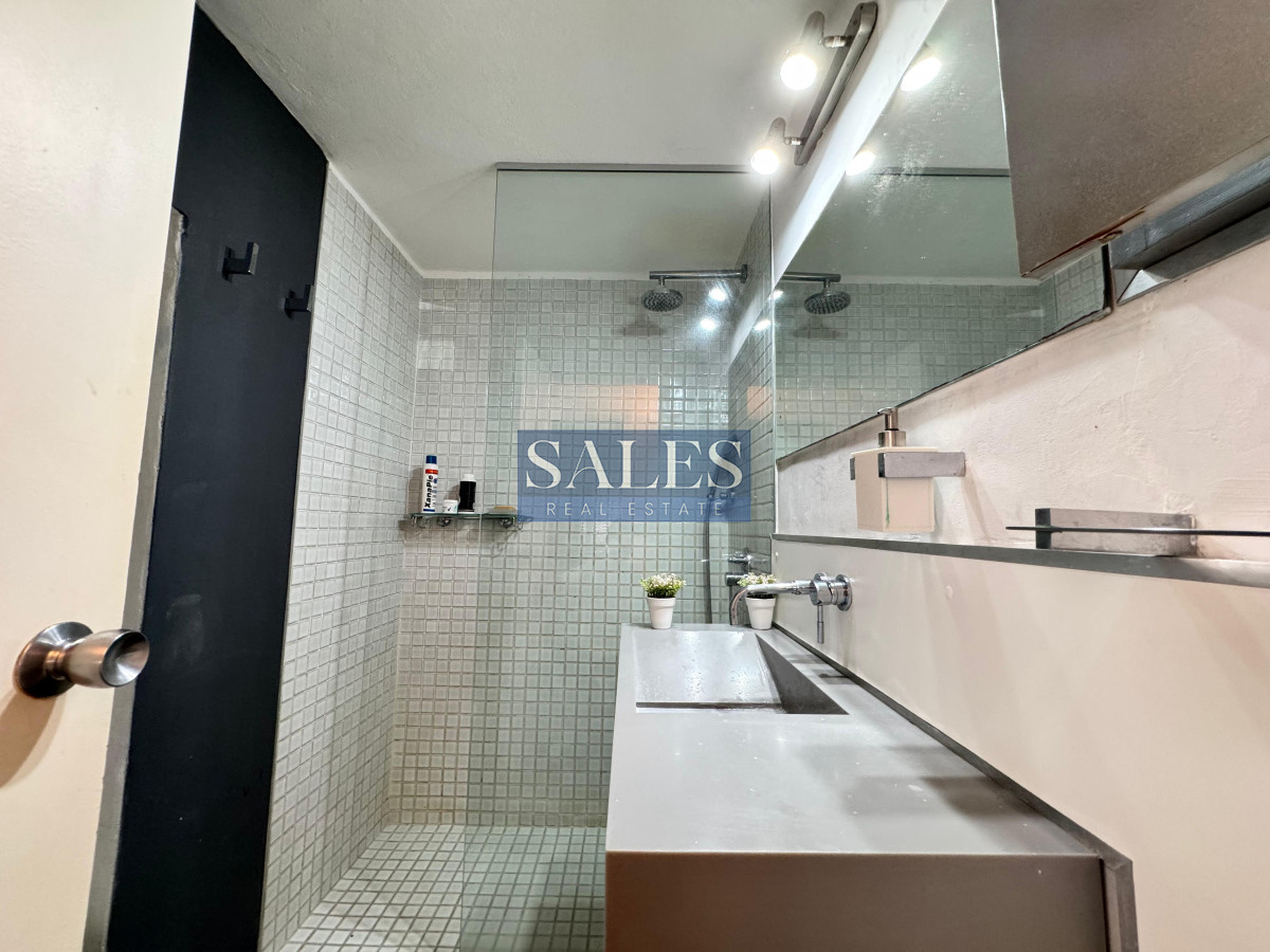 Apartamento ID.897 - Apartamento de 1 dormitorio y medio en venta sobre Av. Roosevelt