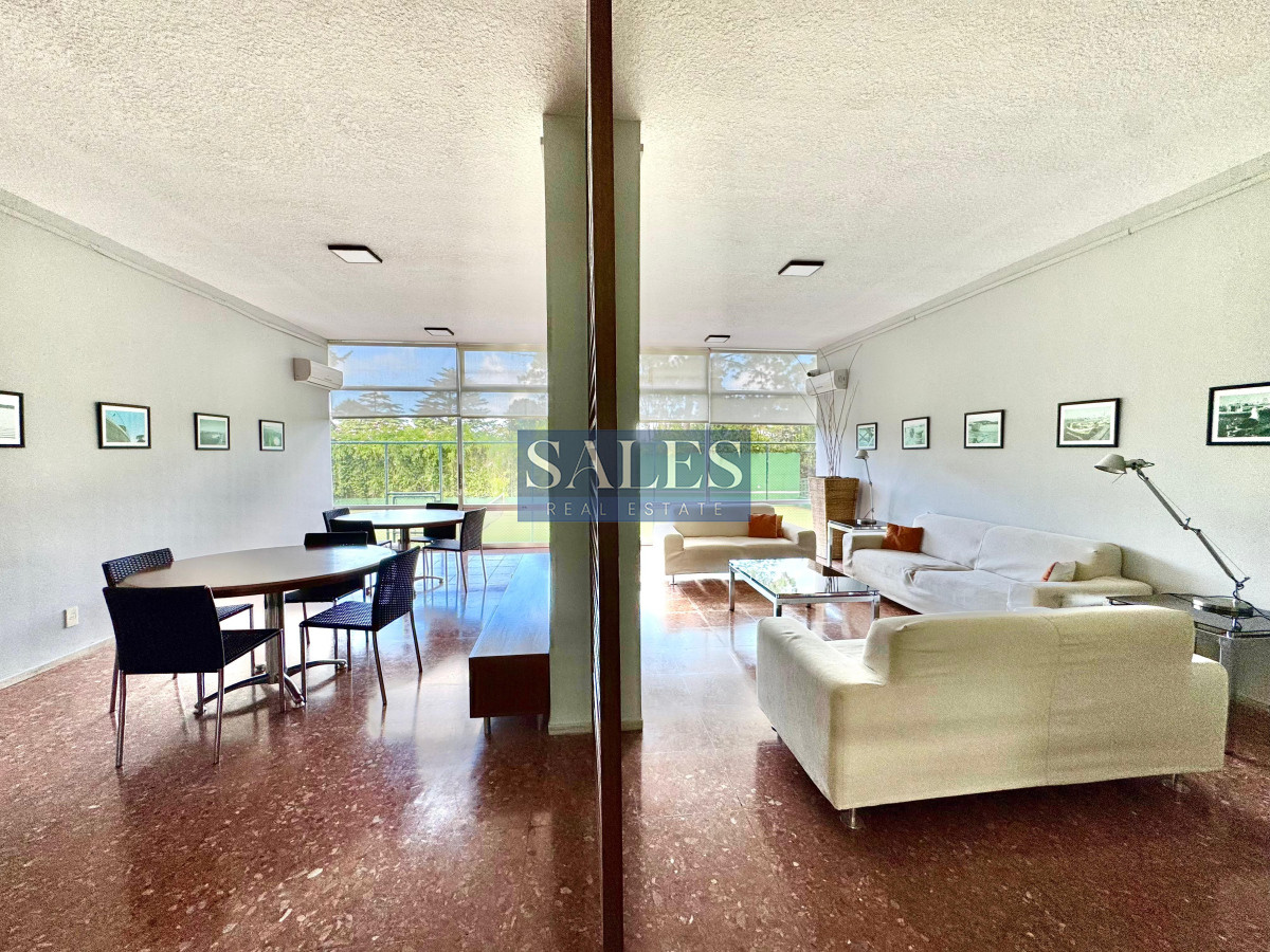 Apartamento ID.897 - Apartamento de 1 dormitorio y medio en venta sobre Av. Roosevelt