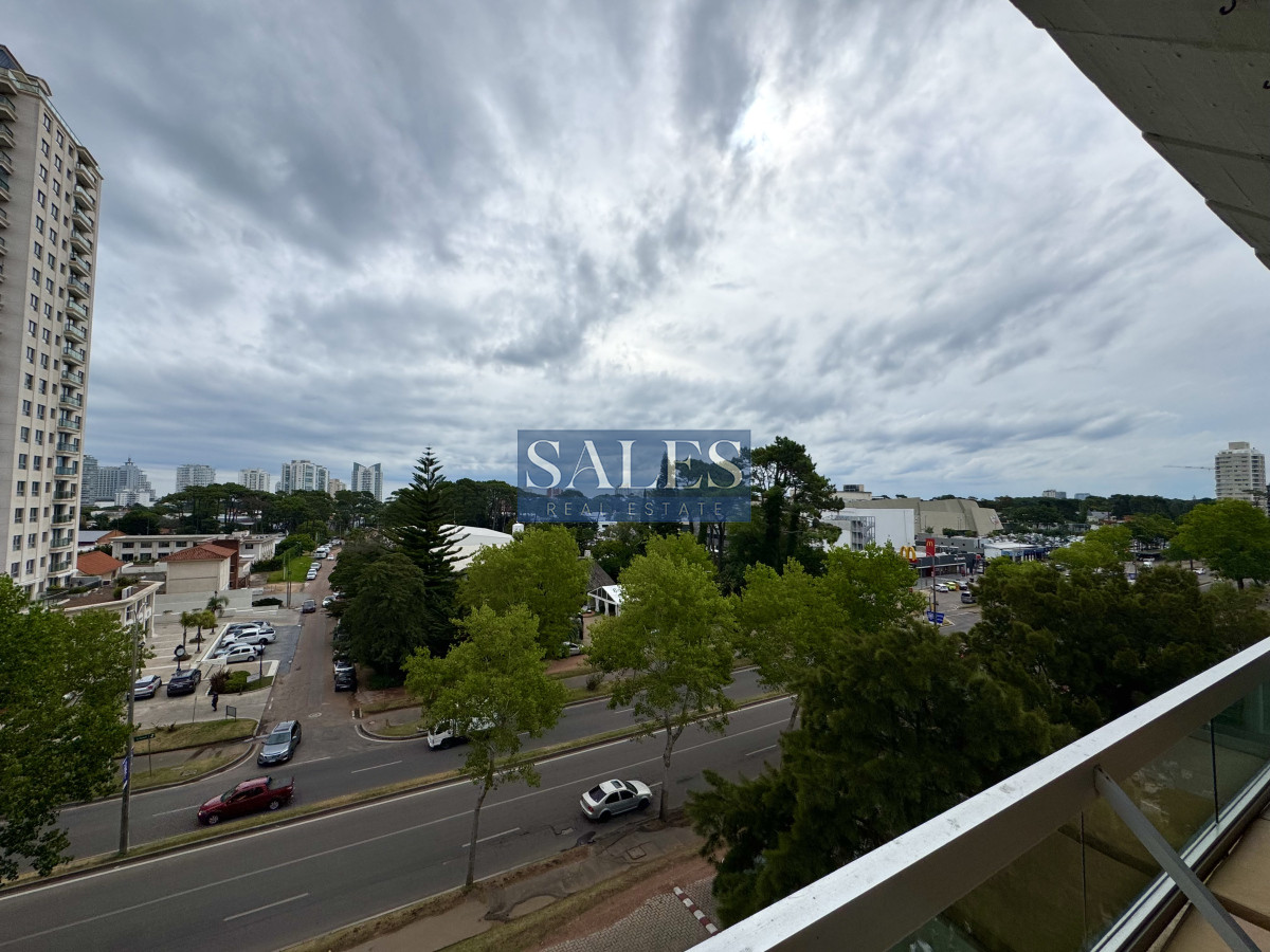 Apartamento ID.1186 - Apartamento de 3 dormitorios en alquiler anual punta del este 
