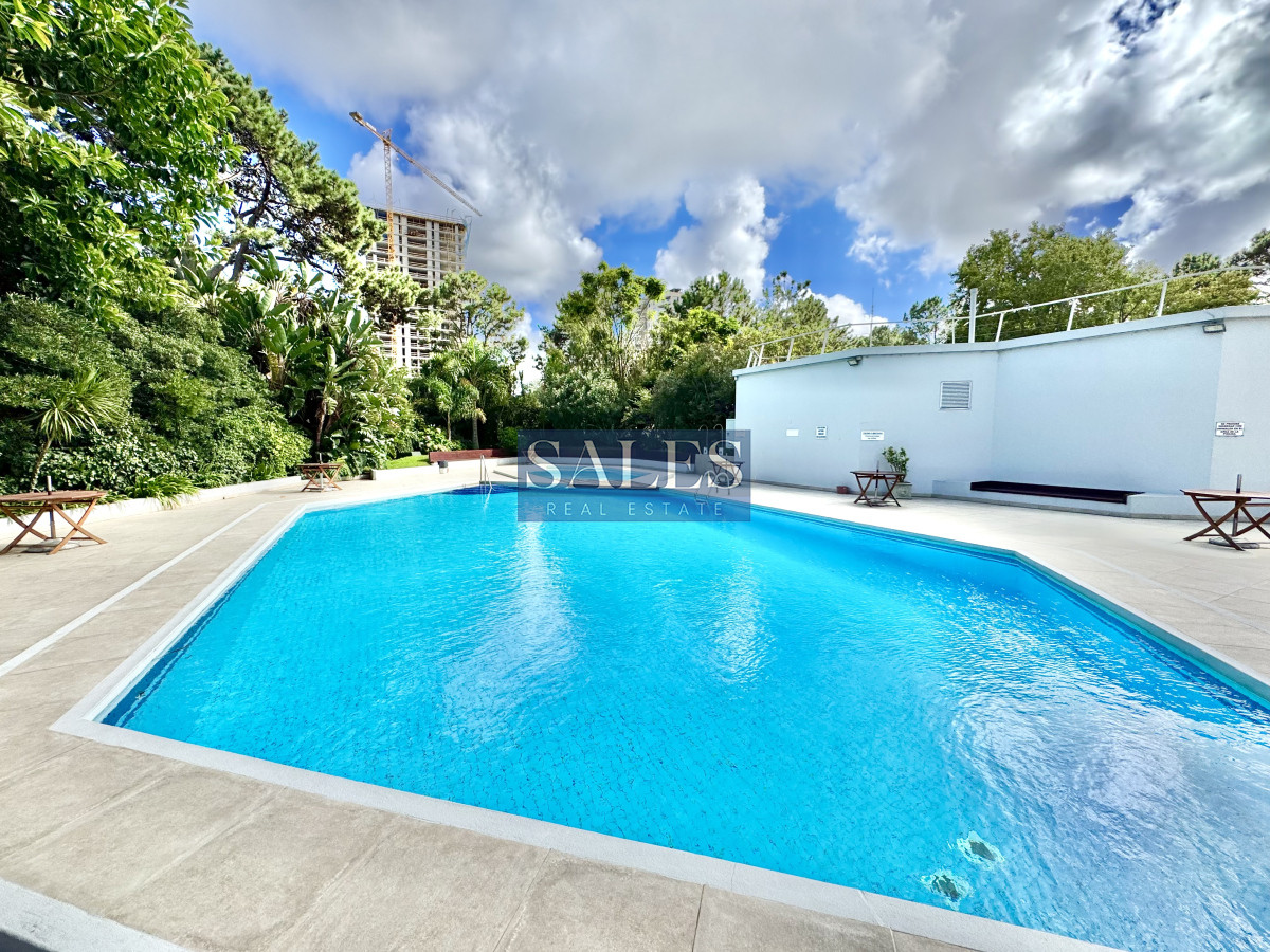 Apartamento ID.897 - Apartamento de 1 dormitorio y medio en venta sobre Av. Roosevelt