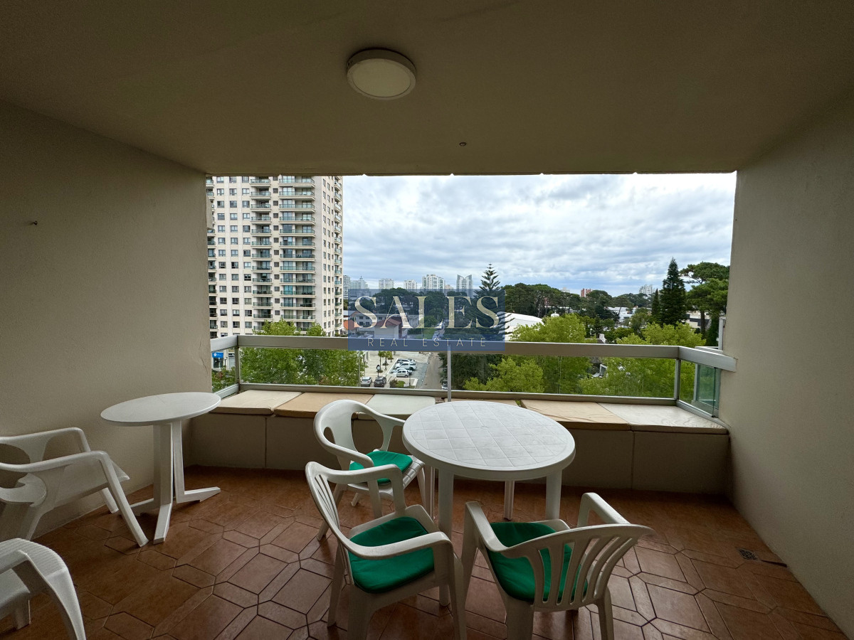 Apartamento ID.1186 - Apartamento de 3 dormitorios en alquiler anual punta del este 