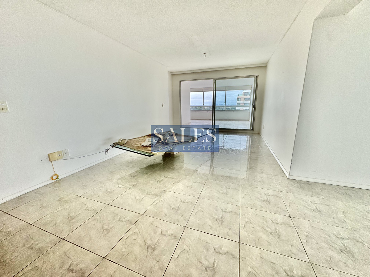 Apartamento ID.1384 - Apartamento en alquiler anual 3 dormitorios Punta del Este
