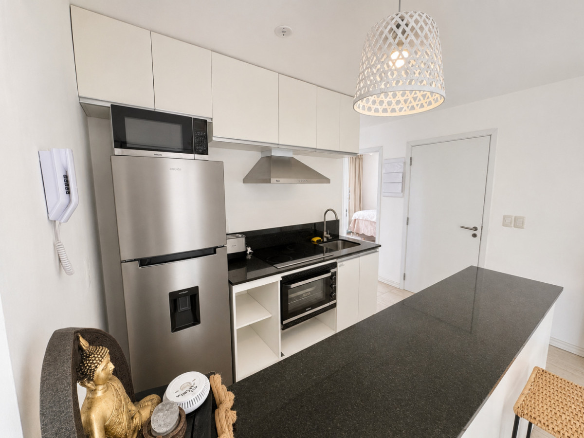 Apartamento ID.21097393 - Apartamento en venta a pasos del mar, 2 dormitorios con parrillero