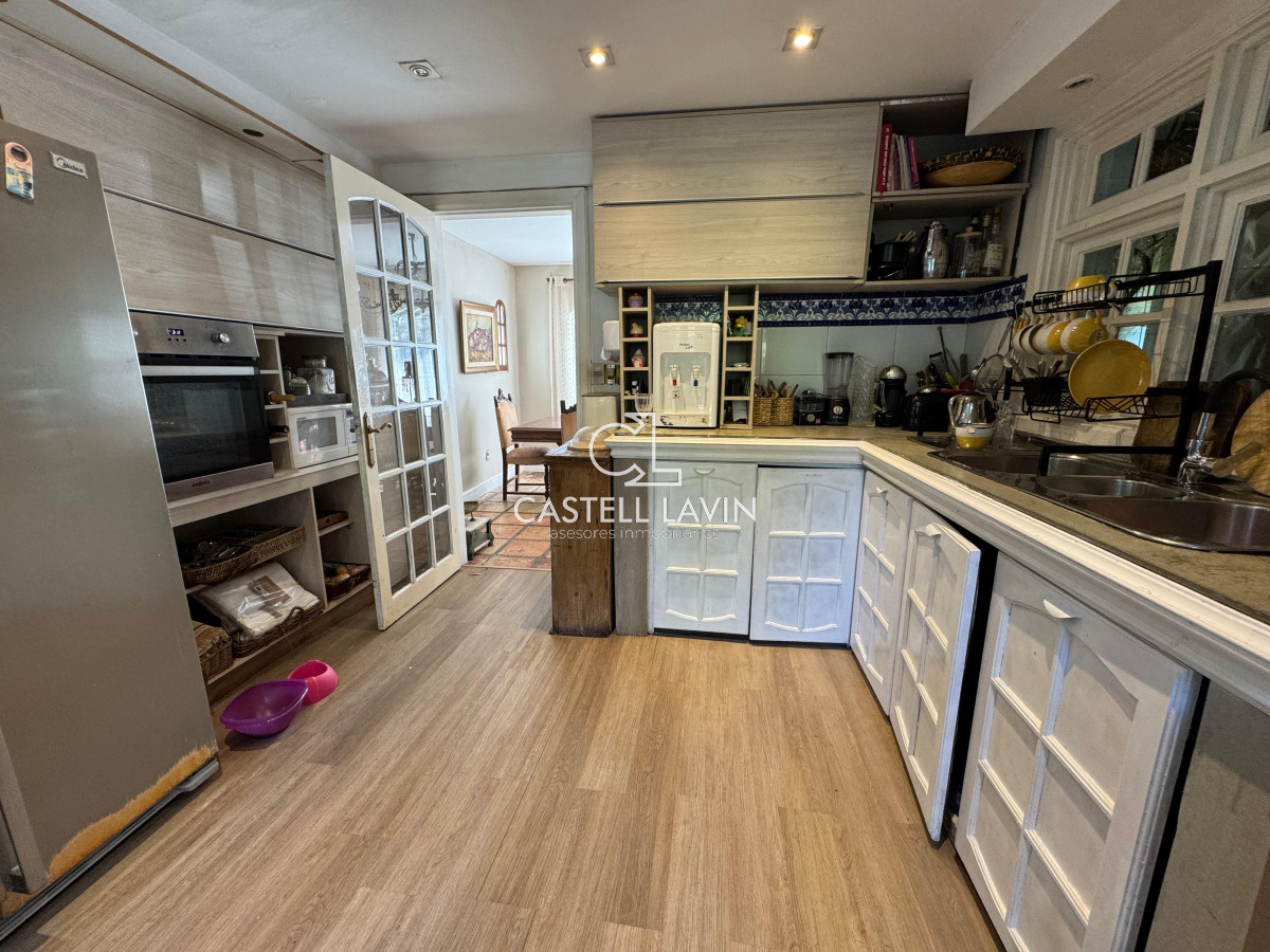 Casa ID.177 - Venta Casa 4 dormitorios Pinares Punta del Este 