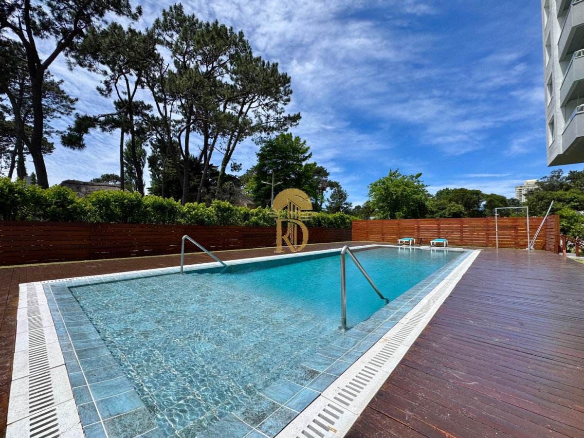 Apartamento de 2 dormitorios en venta Punta del Este -id-415-19