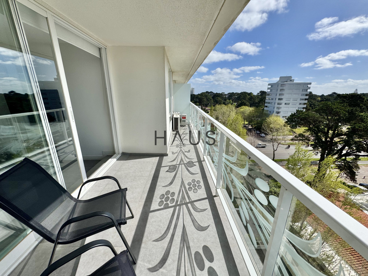 Apartamento ID.703 - Apartamento de 1 dormitorio y medio en venta