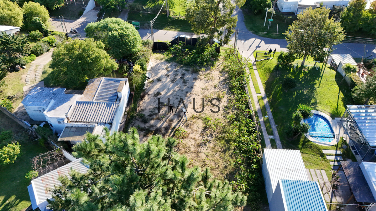 Terreno ID.824 - Terreno en venta, parada 27 pinares, apto para PH