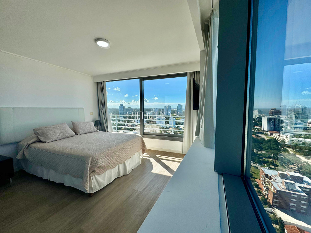 Apartamento ID.1307 - Penthouse duplex de 3 dormitorios en venta y alquiler, Punta del Este!