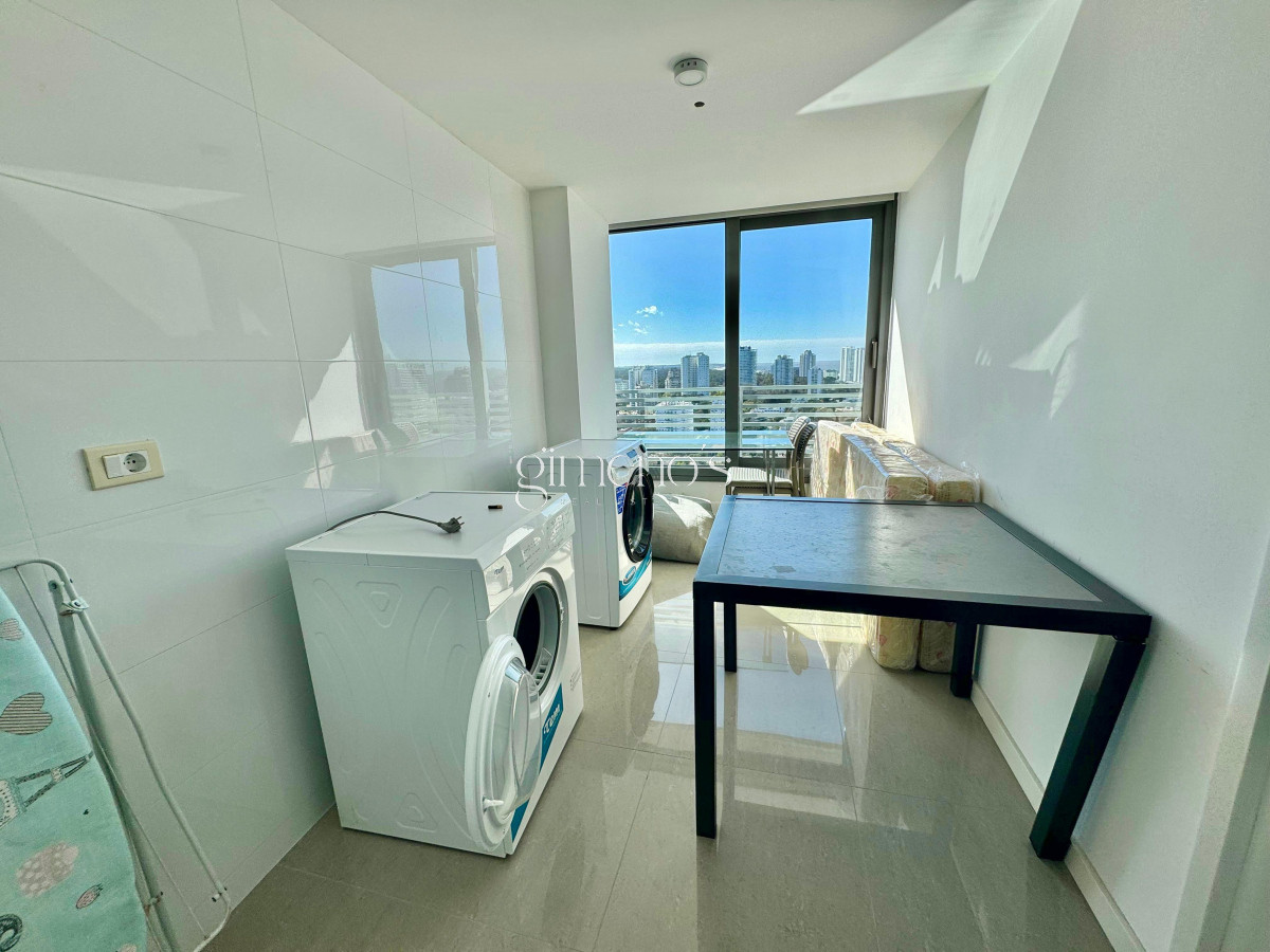 Apartamento ID.1307 - Penthouse duplex de 3 dormitorios en venta y alquiler, Punta del Este!
