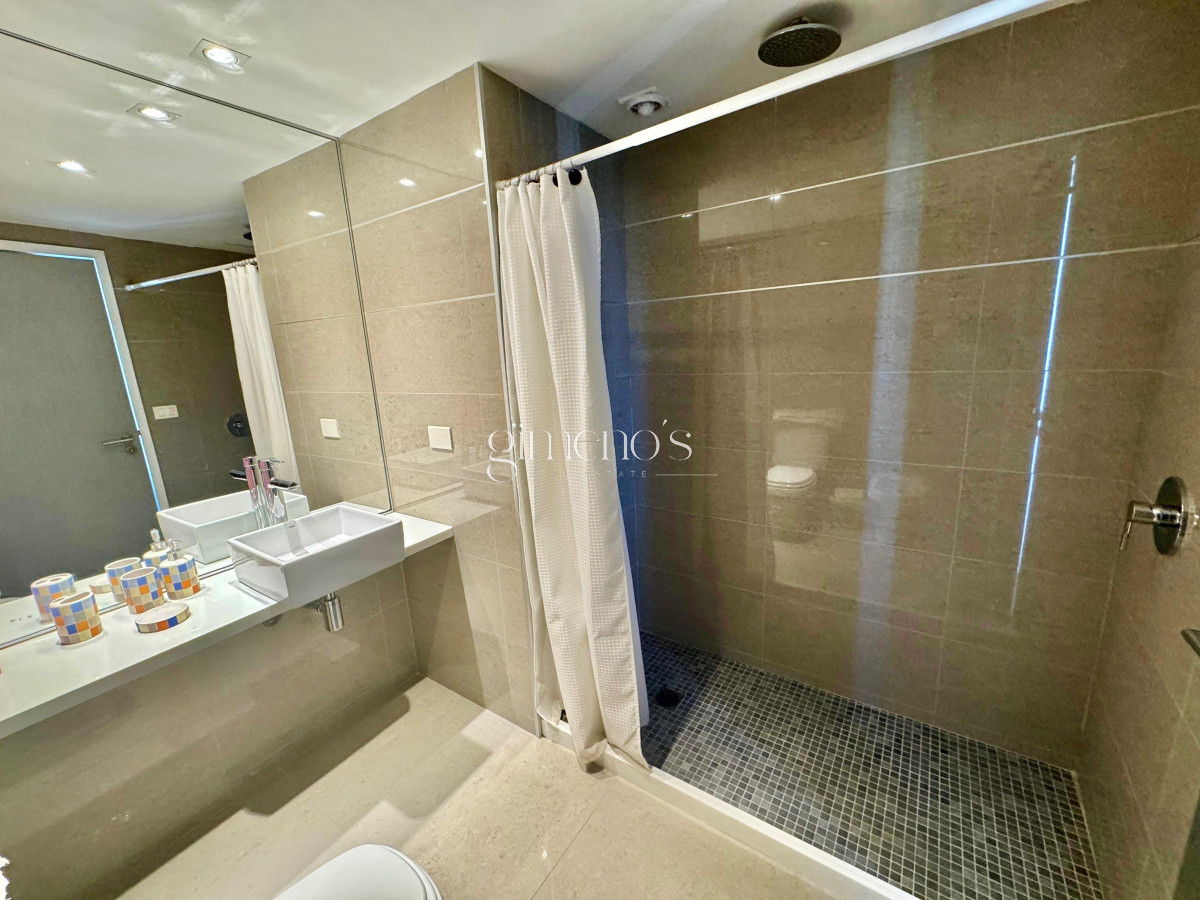 Apartamento ID.1307 - Penthouse duplex de 3 dormitorios en venta y alquiler, Punta del Este!