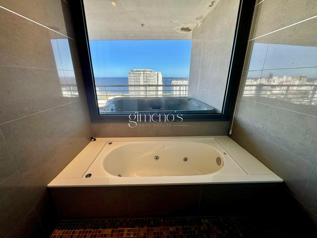 Apartamento ID.1307 - Penthouse duplex de 3 dormitorios en venta y alquiler, Punta del Este!