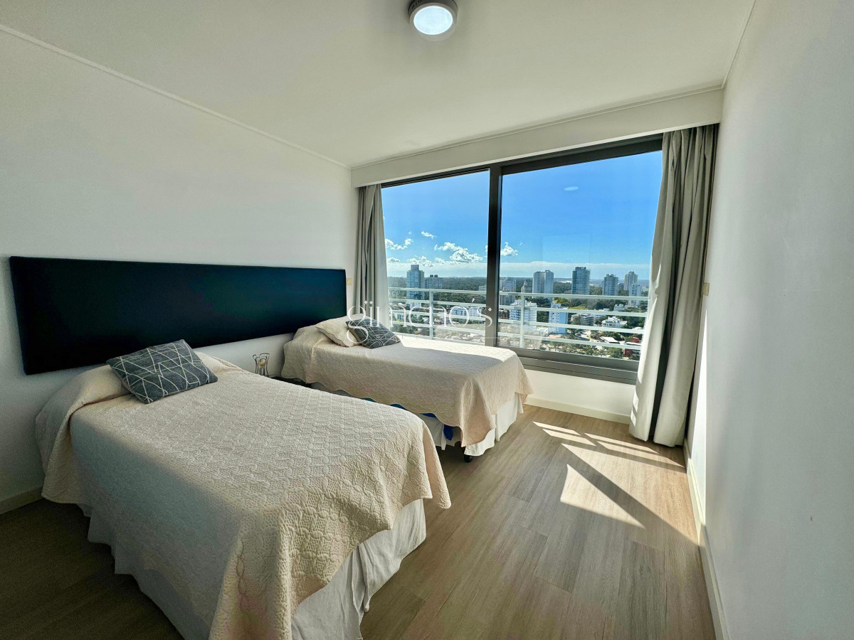 Apartamento ID.1307 - Penthouse duplex de 3 dormitorios en venta y alquiler, Punta del Este!