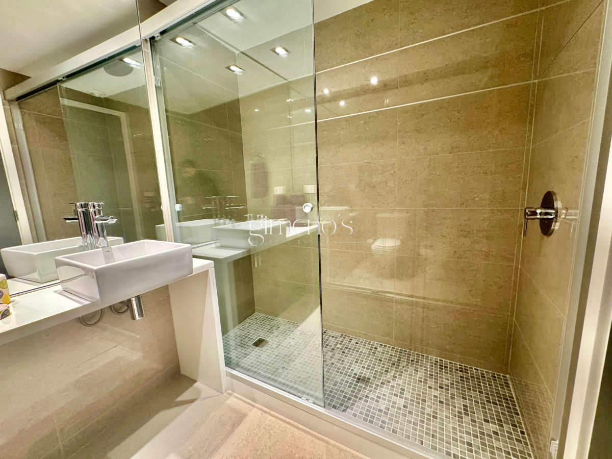 Apartamento ID.1307 - Penthouse duplex de 3 dormitorios en venta y alquiler, Punta del Este!