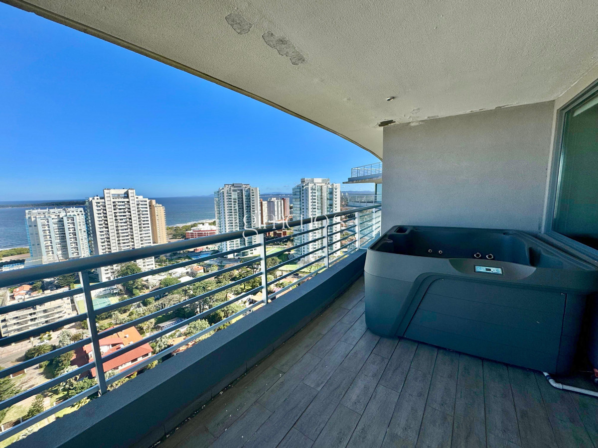 Apartamento ID.1307 - Penthouse duplex de 3 dormitorios en venta y alquiler, Punta del Este!