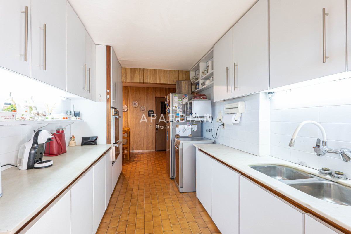 Apartamento ID.21099465 - Apartamento de 3 dormitorios mas dependencia en venta