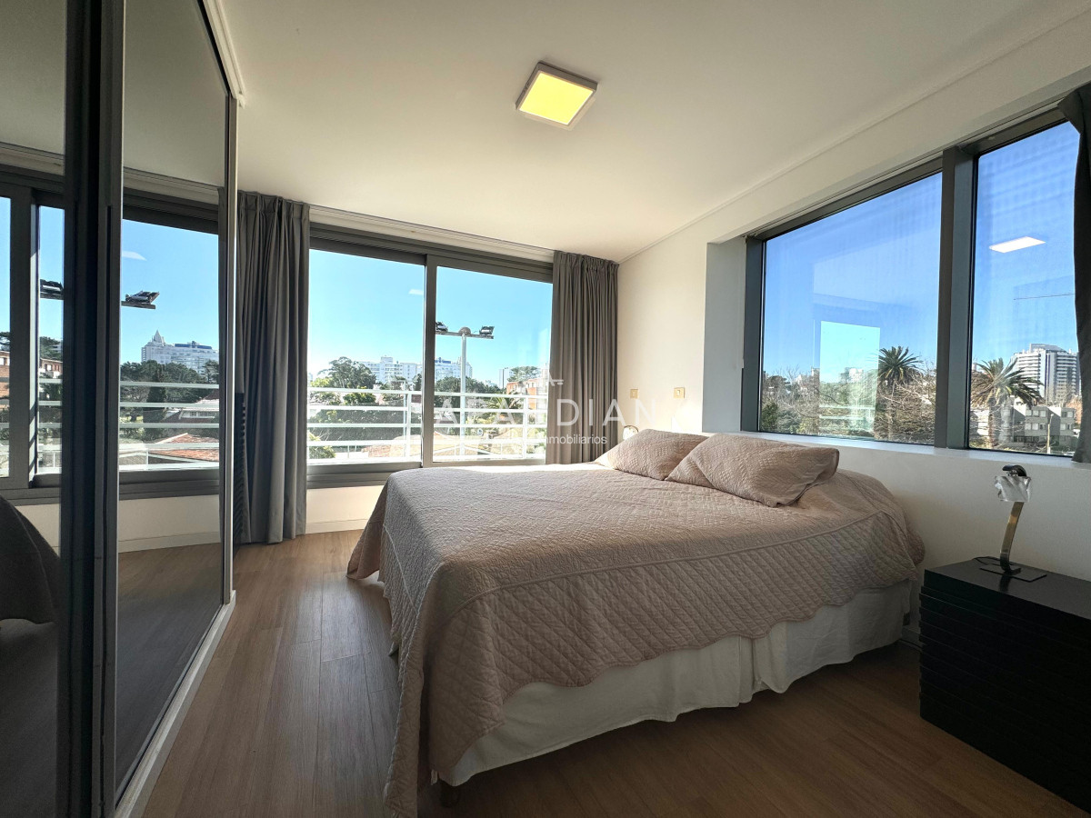Apartamento ID.21098343 - Apartamento en Alexander Bouevard 3 dormitorios