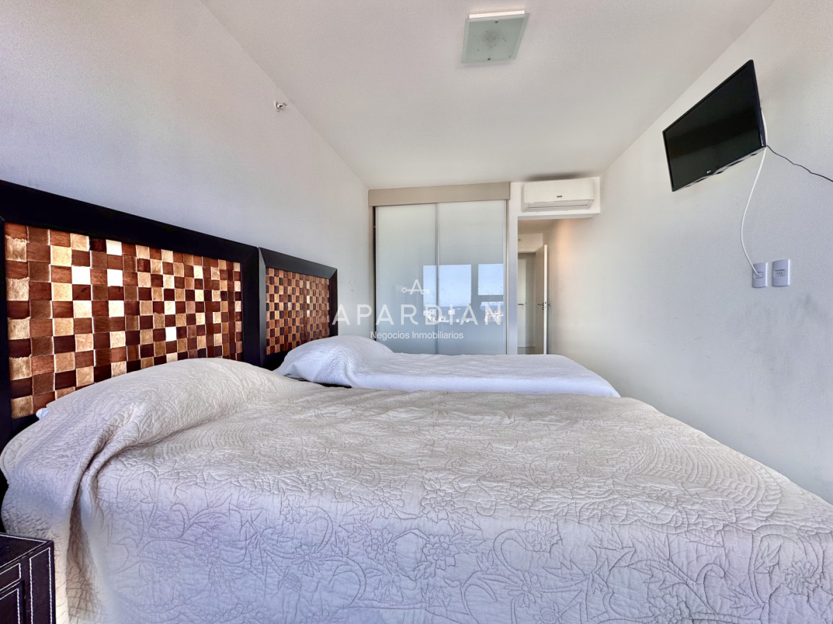 Apartamento ID.21099281 - Apartamento de 3 dormitorios en suite en venta