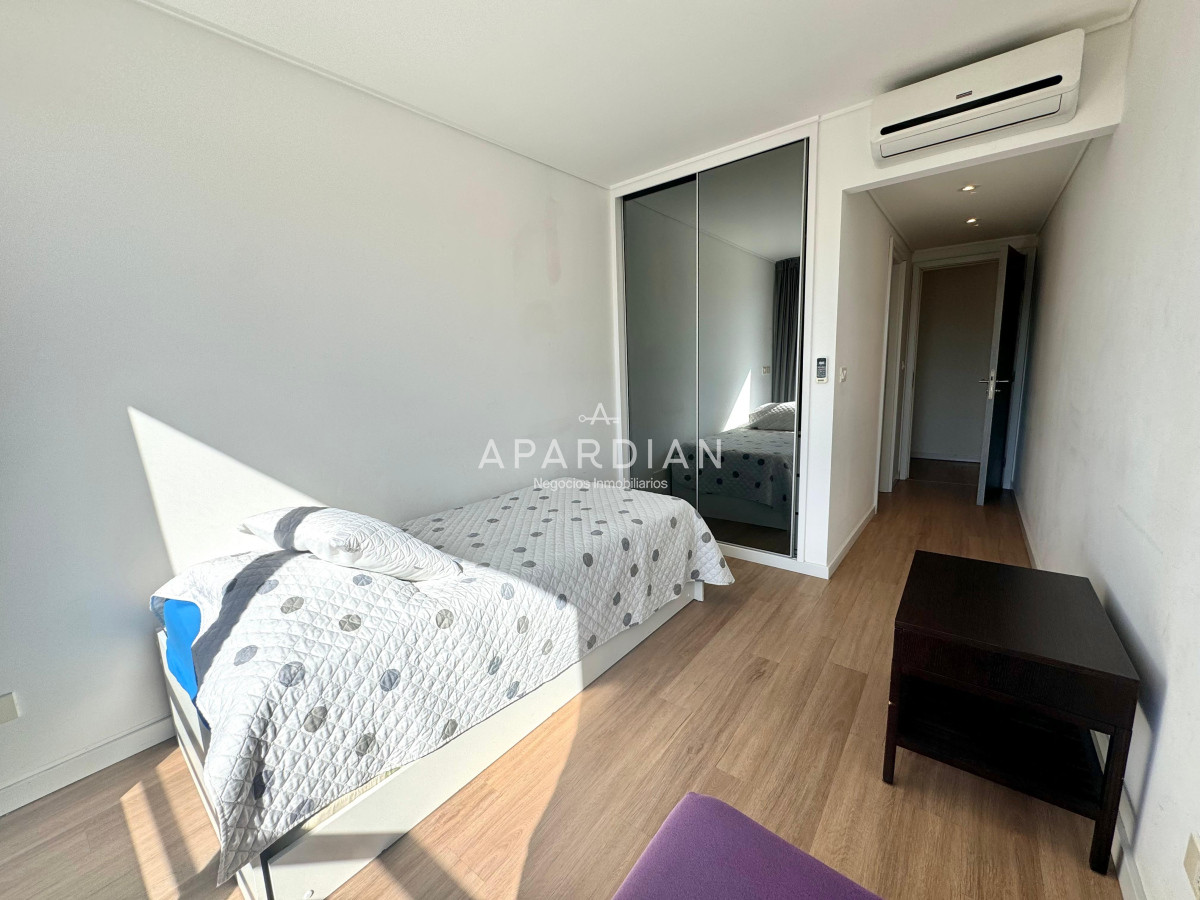 Apartamento ID.21098343 - Apartamento en Alexander Bouevard 3 dormitorios