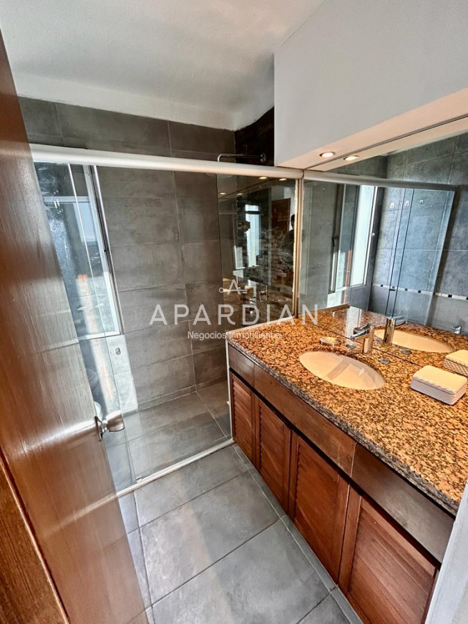 Apartamento ID.21093613 - Apartamento de 2 dormitorios con vista al mar