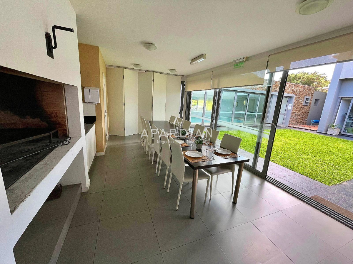 Apartamento ID.21096429 - Apartamento en venta a pasos del mar, torre con excelentes servicios