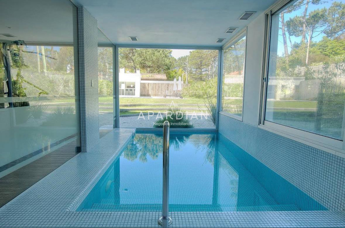 Apartamento ID.21099370 - Apartamento en venta playa mansa 2 dormitorios