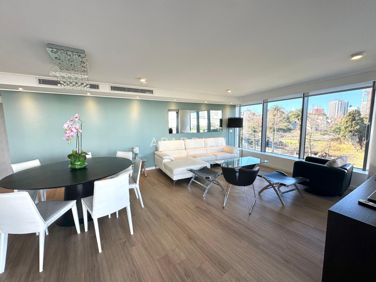 Apartamento ID.21098343 - Apartamento en Alexander Bouevard 3 dormitorios