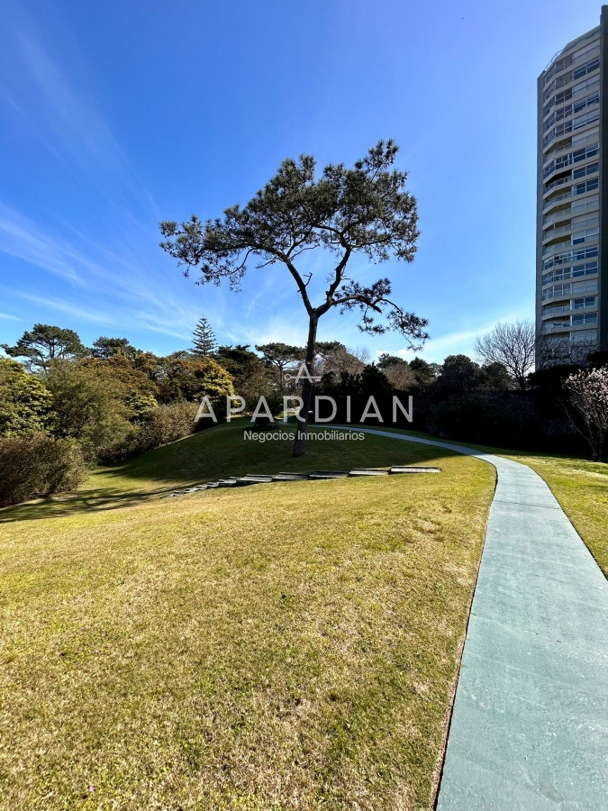 Apartamento ID.21093613 - Apartamento de 2 dormitorios con vista al mar