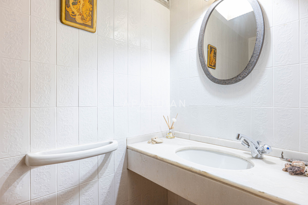 Apartamento ID.21099465 - Apartamento de 3 dormitorios mas dependencia en venta