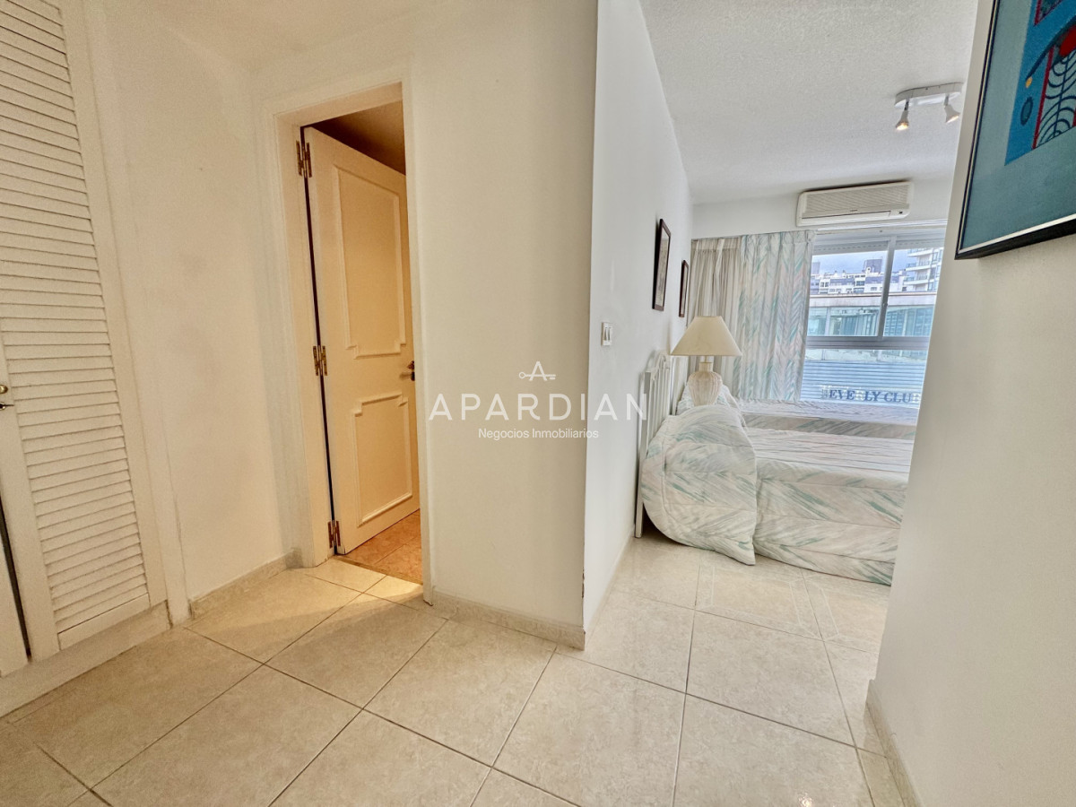 Apartamento ID.21099164 - Apartamento 3 Suites a la venta frente al mar