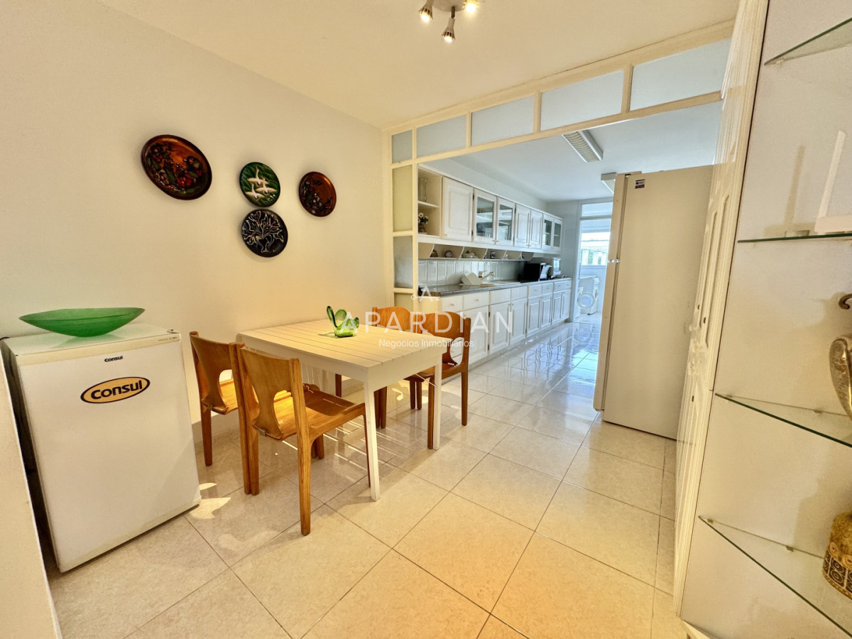 Apartamento ID.21099164 - Apartamento 3 Suites a la venta frente al mar