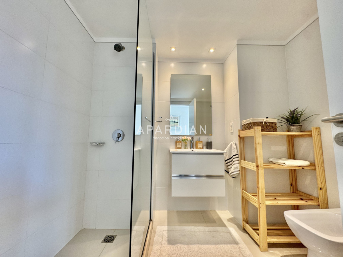 Apartamento ID.21099586 - Apartamento 3 dormitorios en venta, Punta del Este