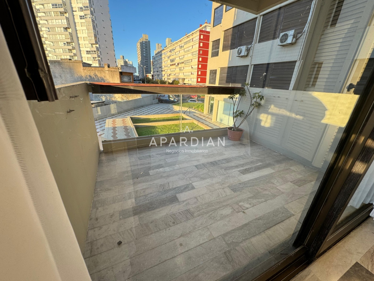 Apartamento ID.21095749 - Apartamento de 3 dormitorios en venta y alquiler