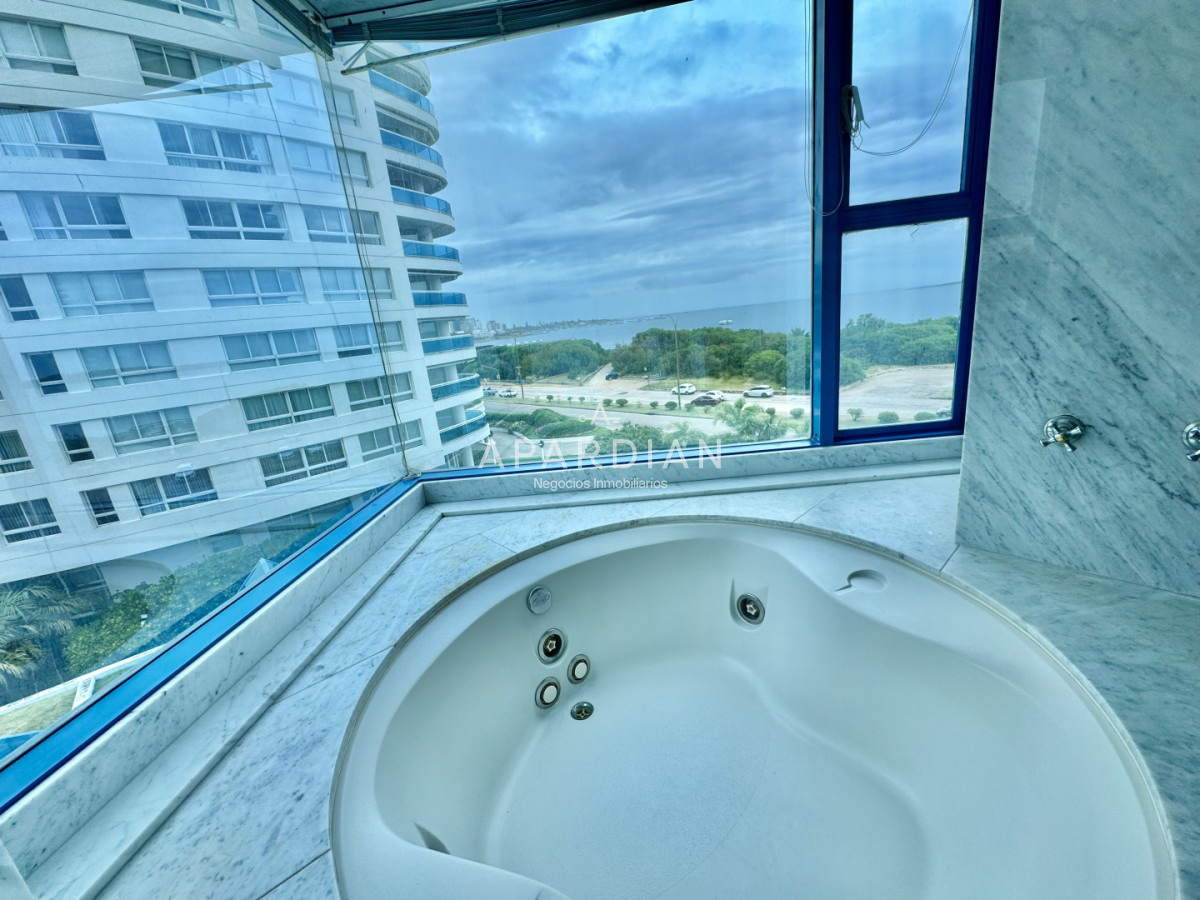 Apartamento ID.21099164 - Apartamento 3 Suites a la venta frente al mar