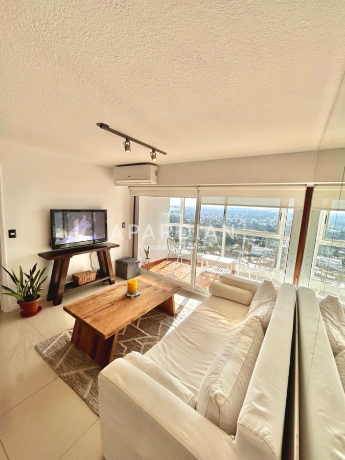 Apartamento ID.21093613 - Apartamento de 2 dormitorios con vista al mar