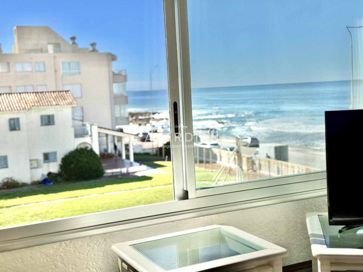 Apartamento ID.21099479 - Apartamento en venta 2 dormitorios con vista al mar!