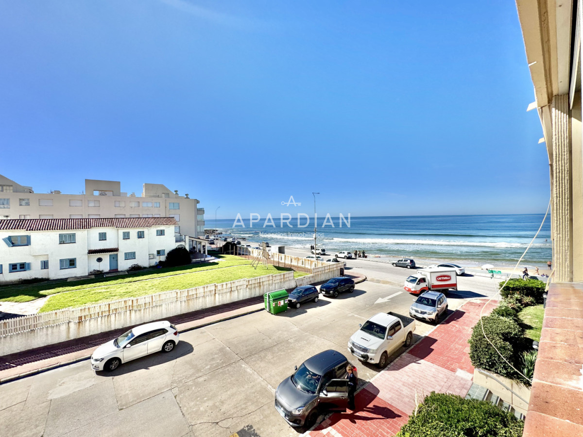 Apartamento ID.21099479 - Apartamento en venta 2 dormitorios con vista al mar!