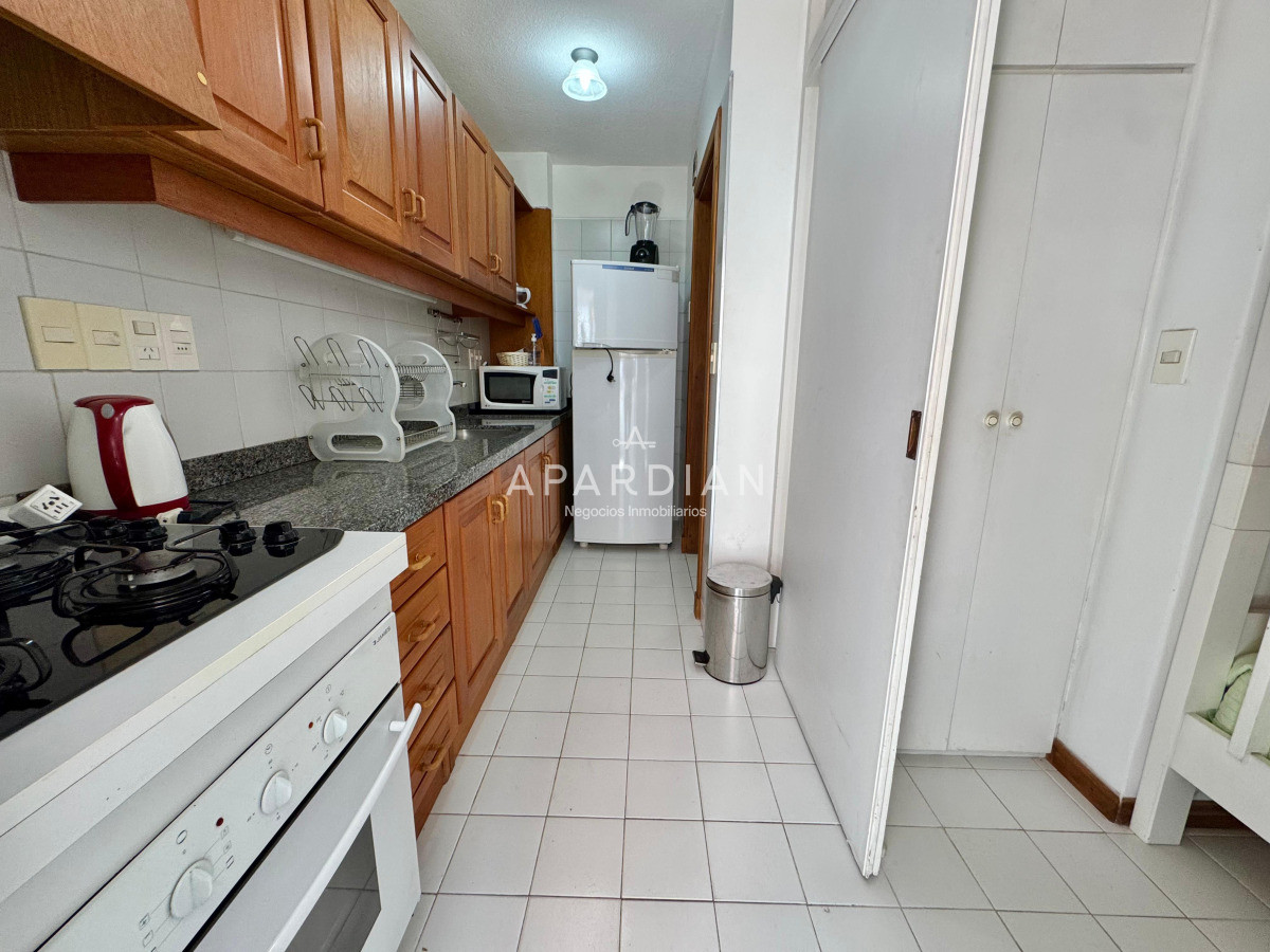 Apartamento ID.21098525 - Apartamento de 2 dormitorios en venta a metros del mar