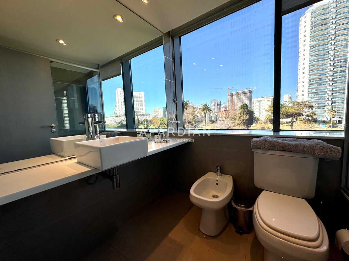 Apartamento ID.21098343 - Apartamento en Alexander Bouevard 3 dormitorios