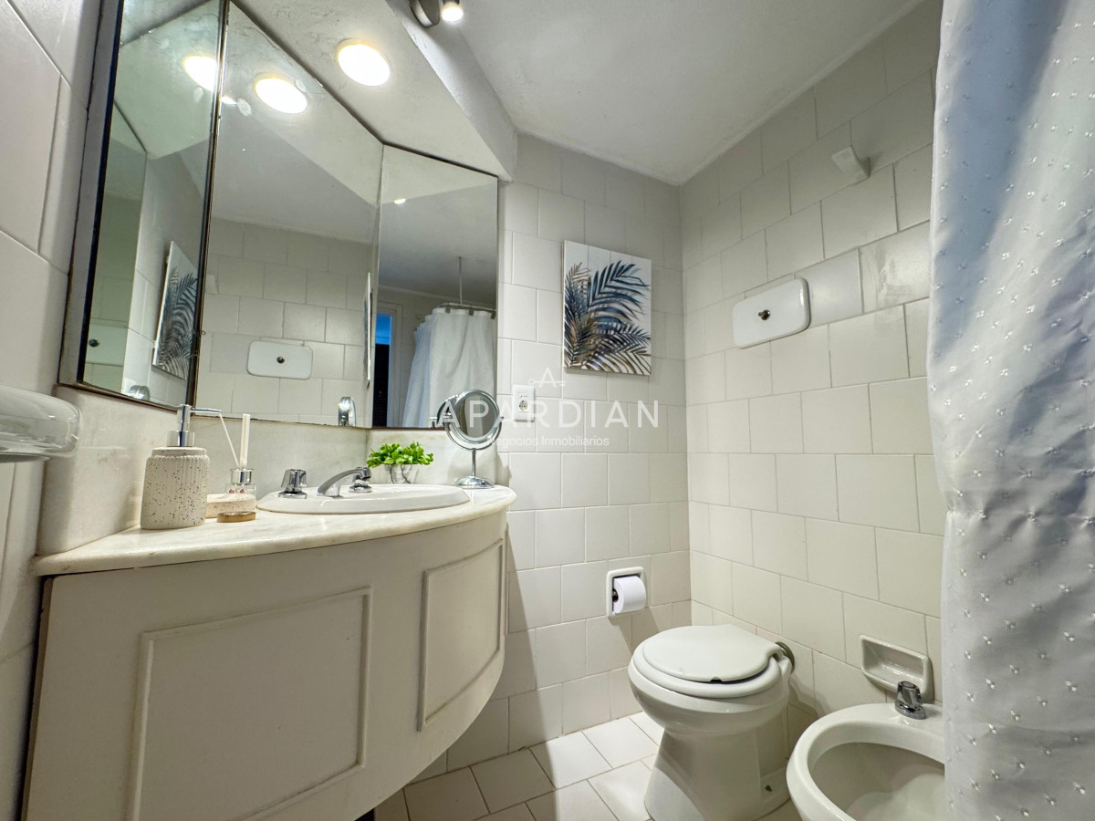 Apartamento ID.21097128 - Apartamento de 2 dormitorios en venta, Punta del Este
