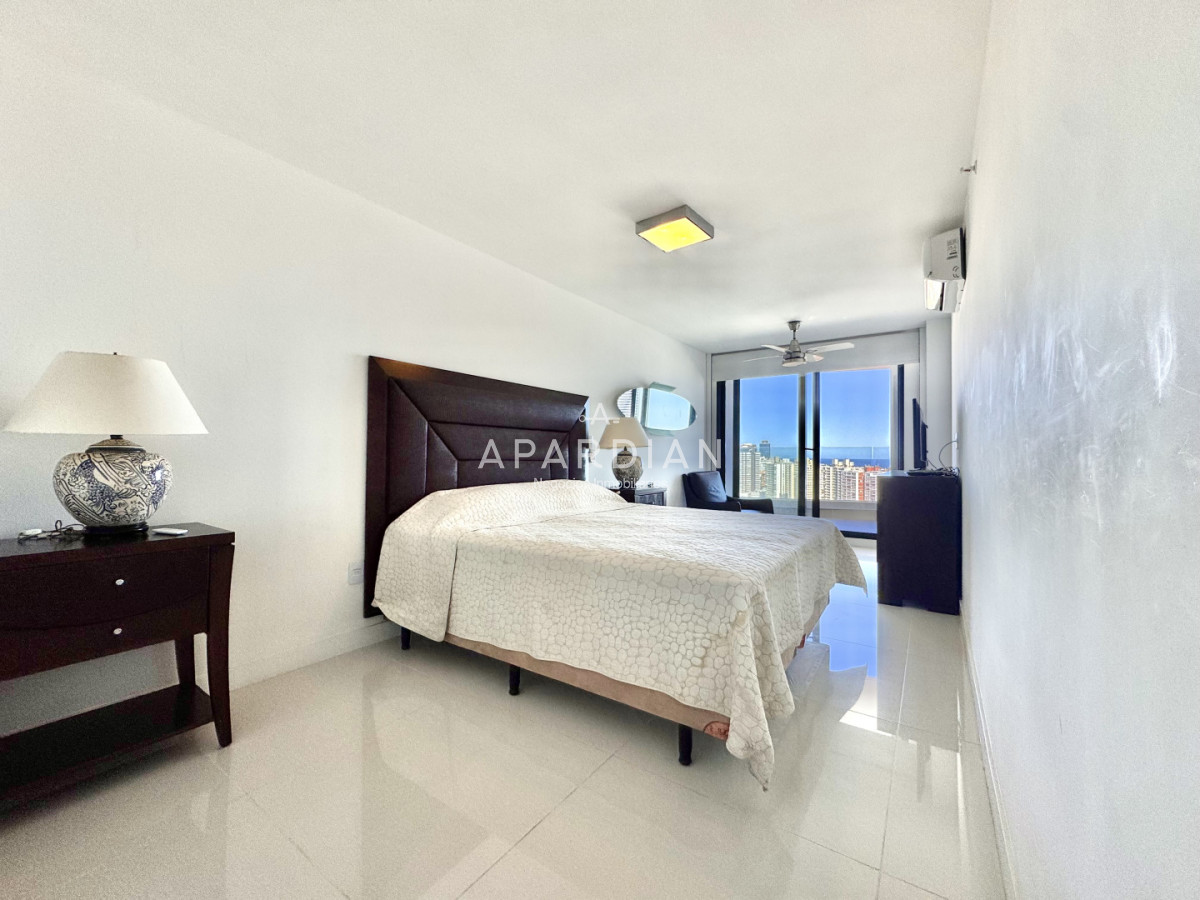 Apartamento ID.21099281 - Apartamento de 3 dormitorios en suite en venta